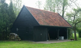 Houten kapschuur.00