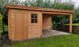 Houten berging met overkapping.01