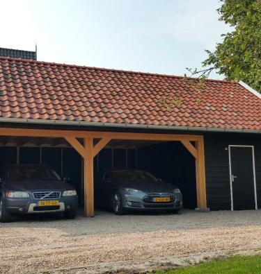 Houten schuur met carport.00