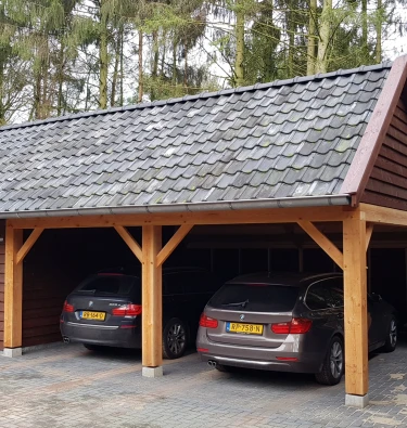 Houten kapschuur met carport.05