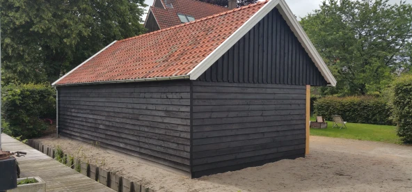 Houten schuur met carport.04