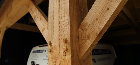 Houten kapschuur met carport.03