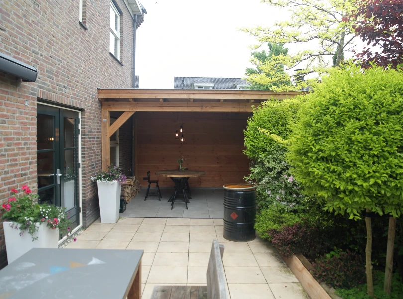 Houten terrasoverkapping.00