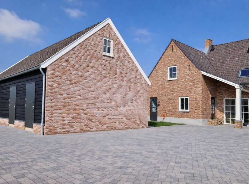 Klassieke garage met paardenstallen.03