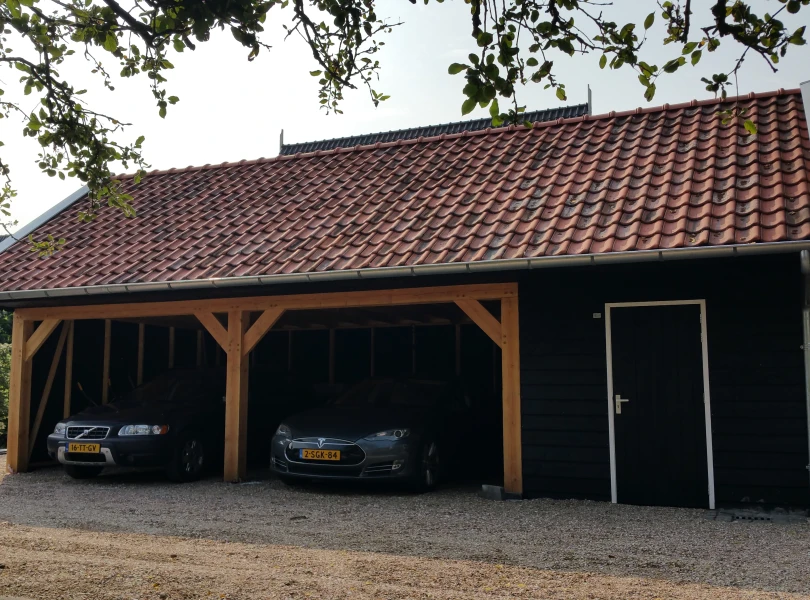 Houten schuur met carport.02