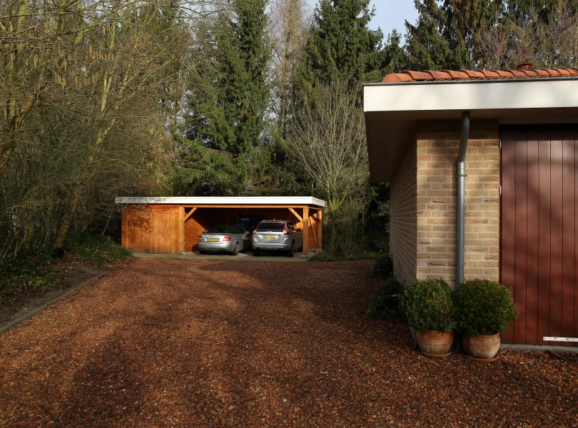 Houten garage met carport.04