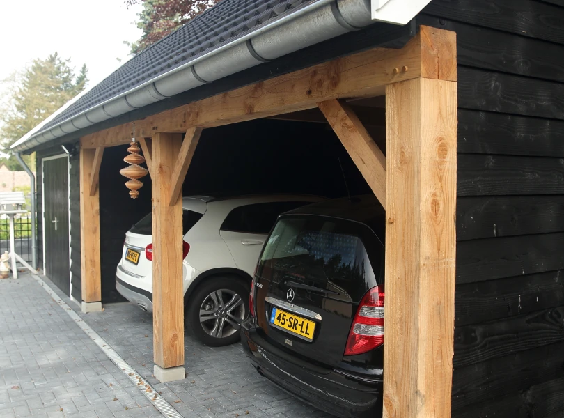 Houten kapschuur met carport.02
