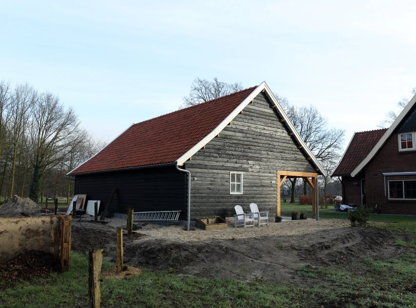 Houten garage met knikdak.02