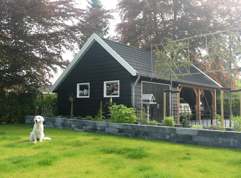 Houten kapschuur met carport.04