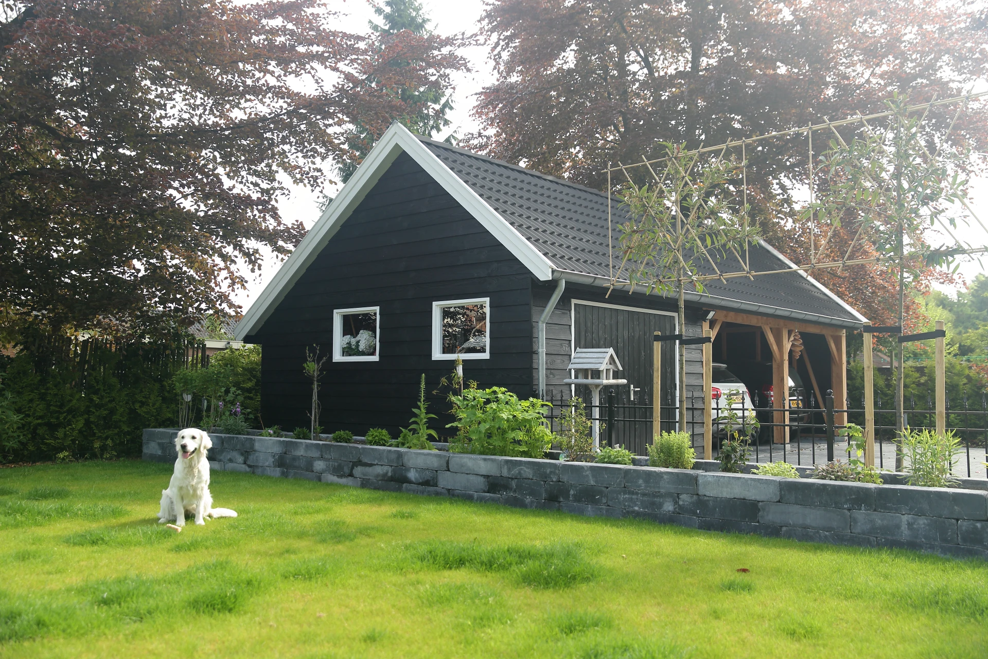 Houten kapschuur met carport.04