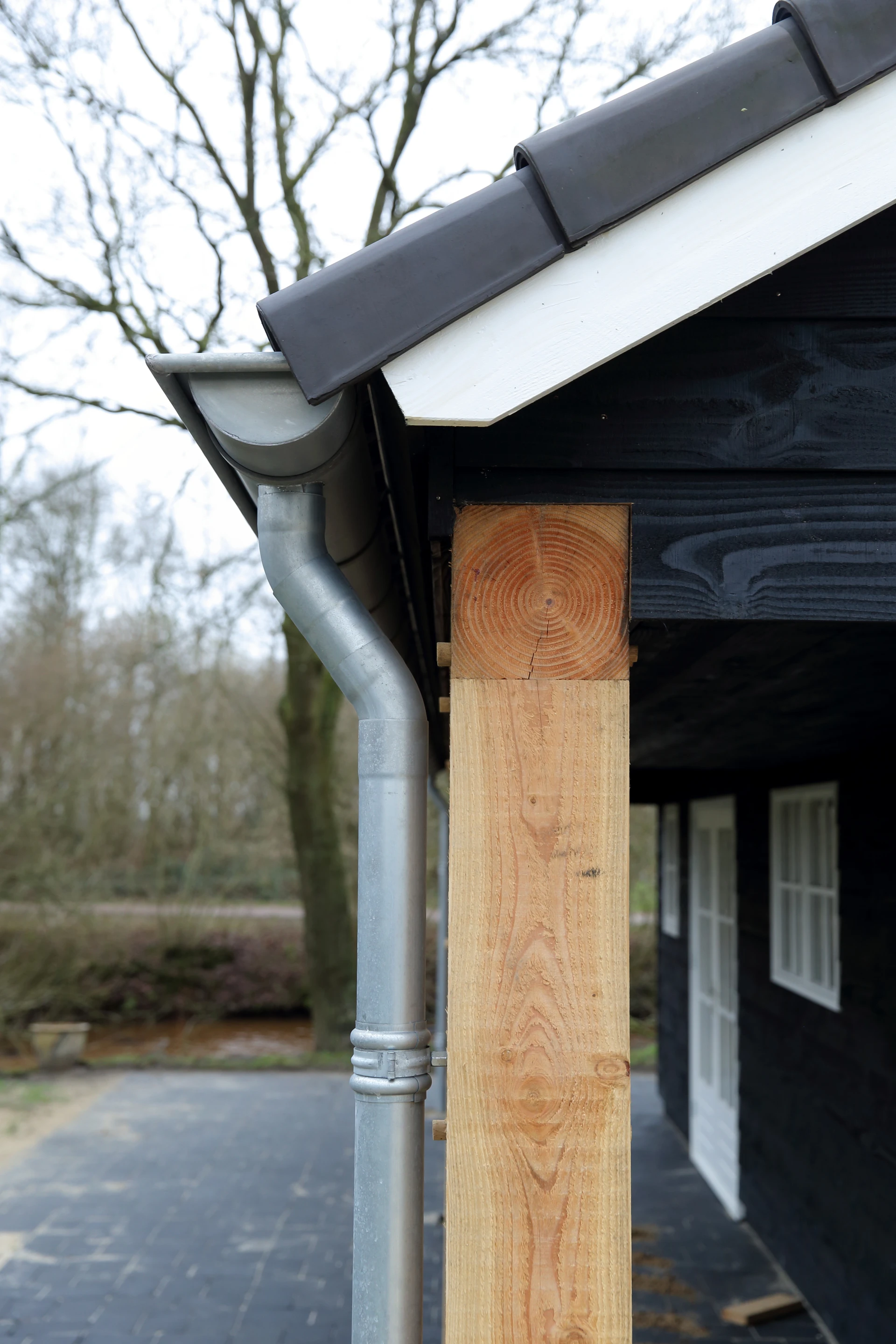 Houten nostalgische garage.04